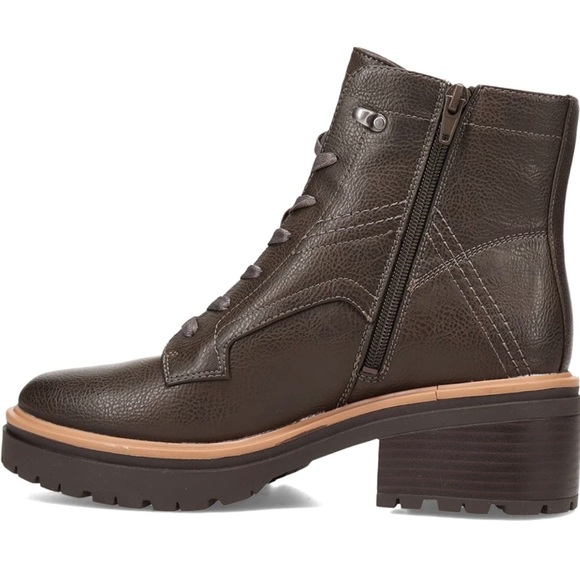 Naturalizer Abbott Boot 8W - Picture 3 of 12